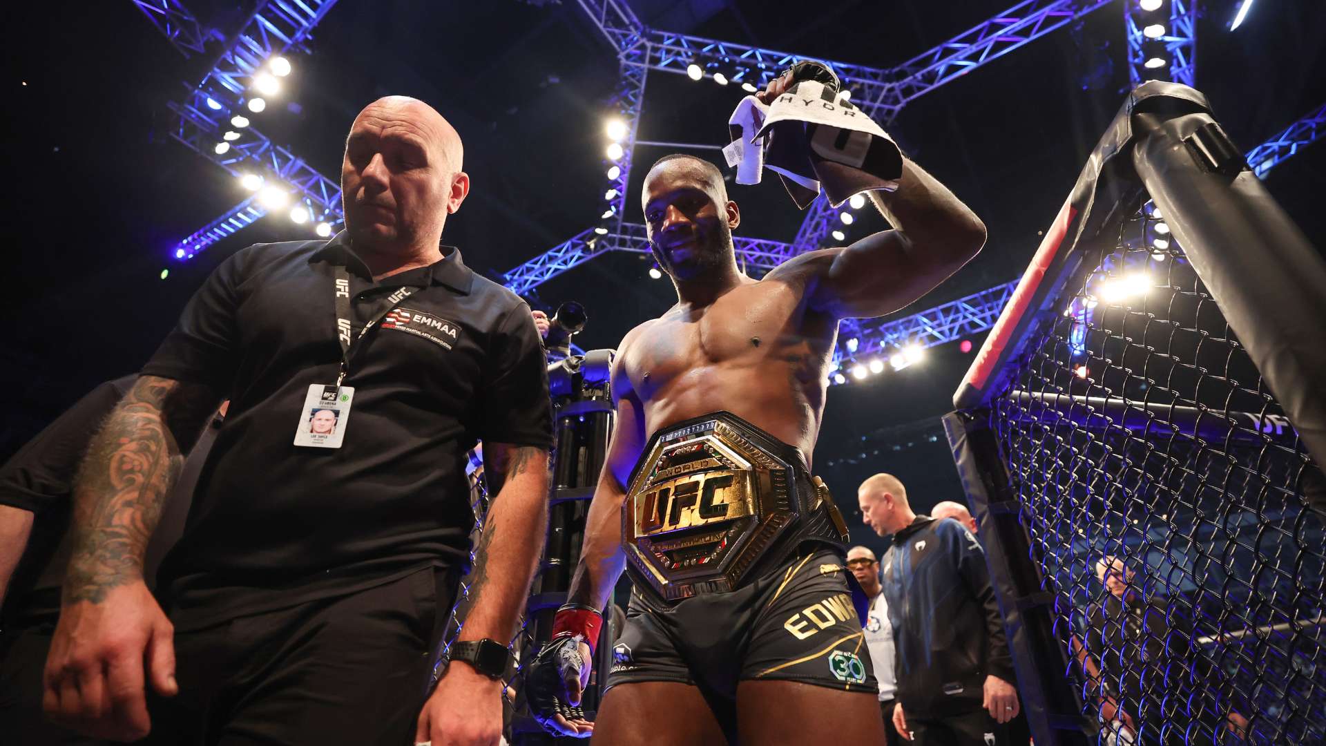 通过对球员 通过对球员